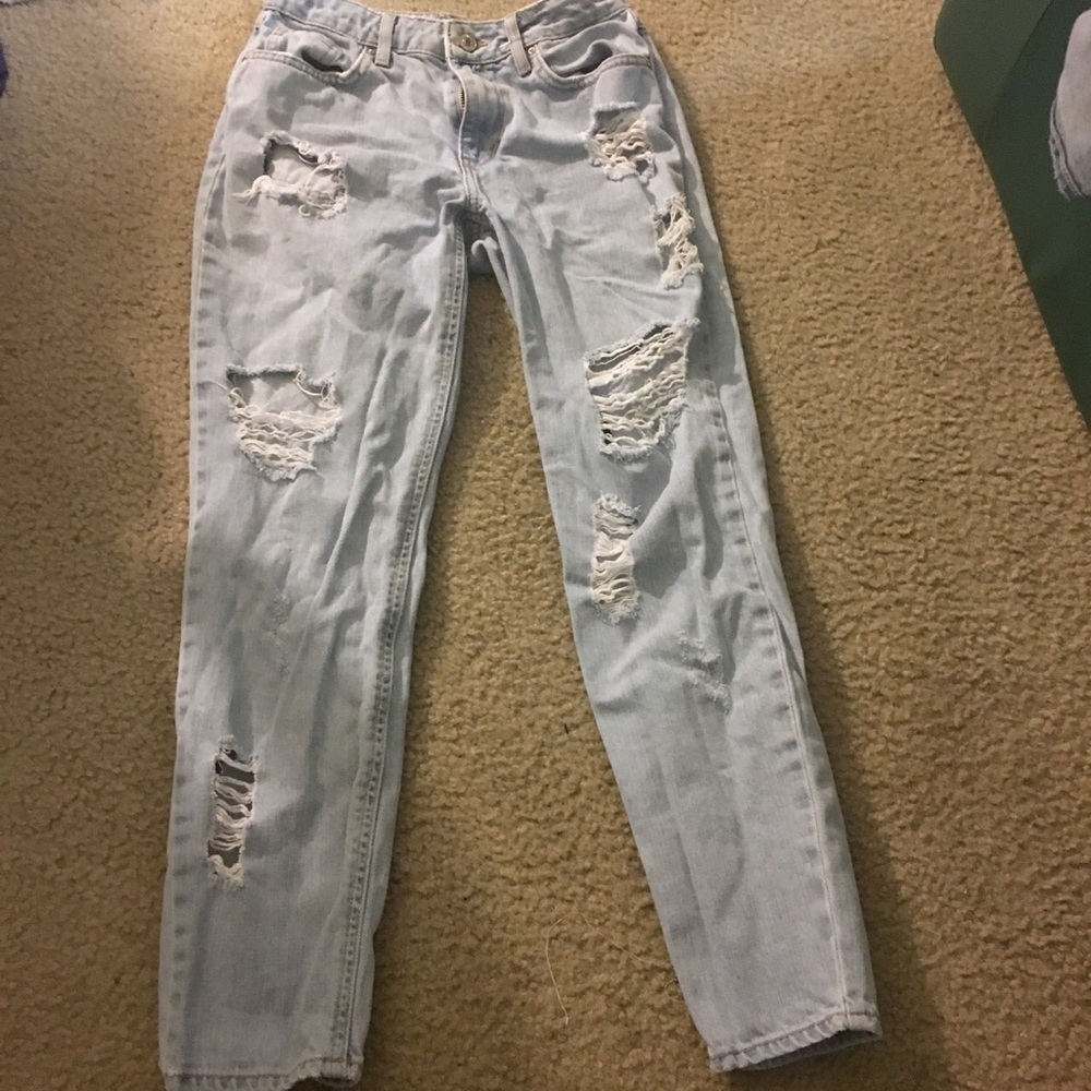 Gently used vintage wash Forever21 boyfriend jeans